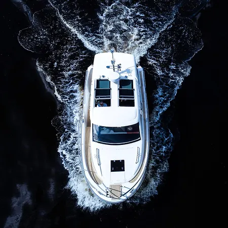 Cozy Place On The Left Bank Рига